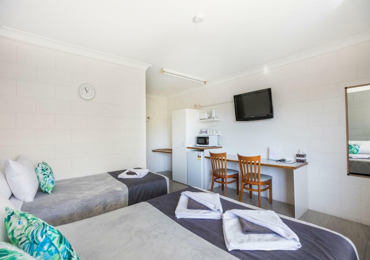 Banjo Paterson Motor 3*