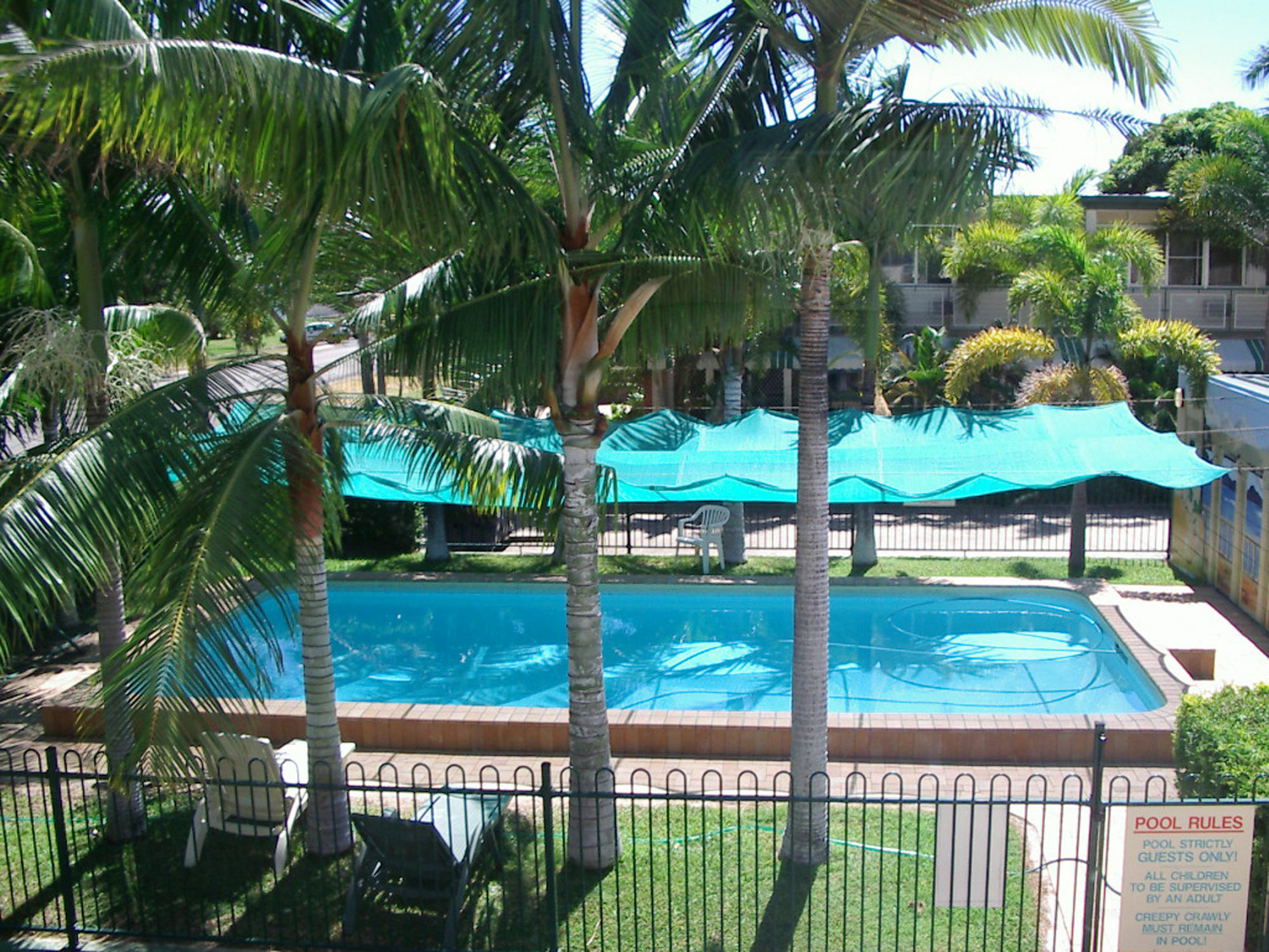 Aparthotel Palm Waters Holiday Villas 3*
