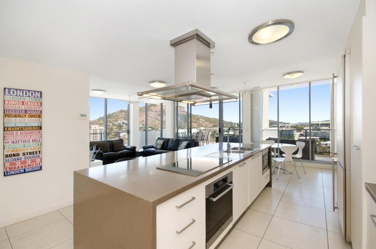 Vine - Dalgety Townsville