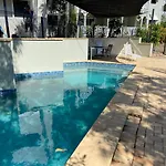 Lakeside Central Apartment