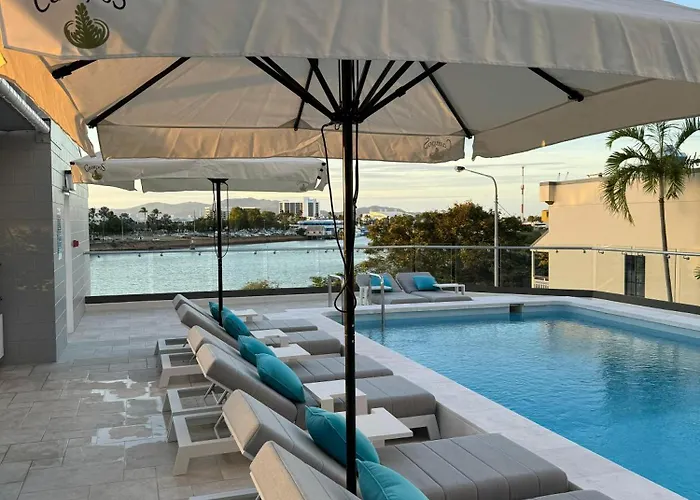 Belmoral Corporate Suites (Adults Only)