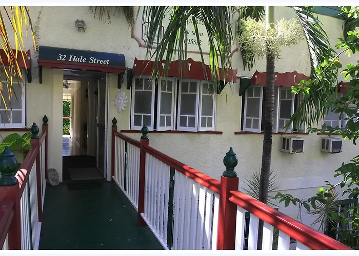Coral Lodge Bed And Breakfast Inn