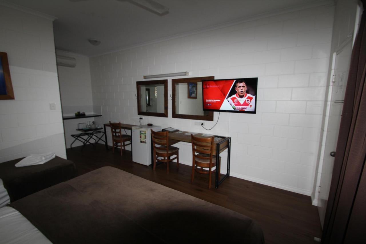 Colonial Rose 3* Townsville
