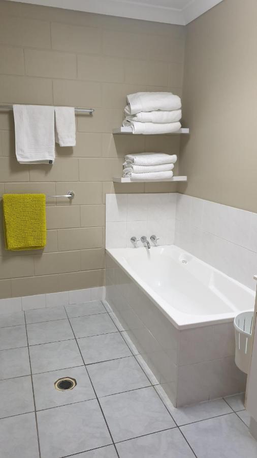 A Retreat, 2br - Reid Park -townsville Apartment Townsville