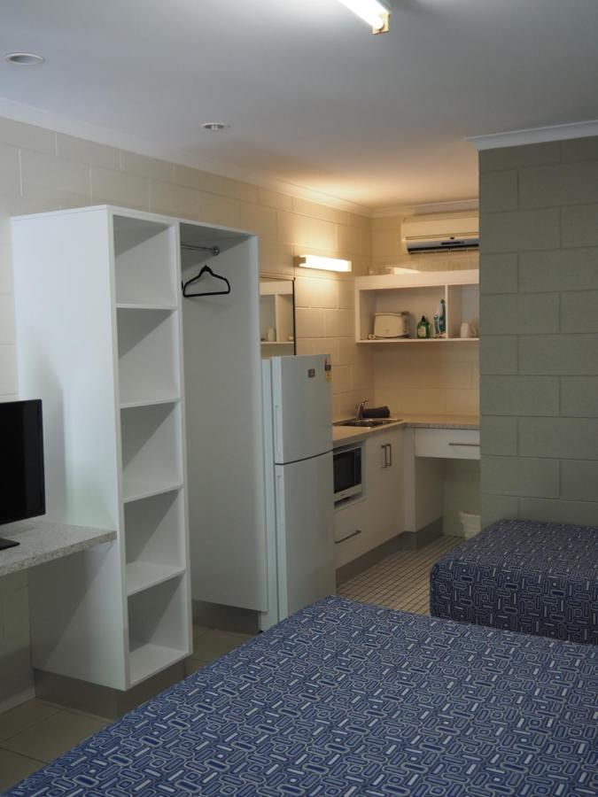 Sunbird Motel 3*
