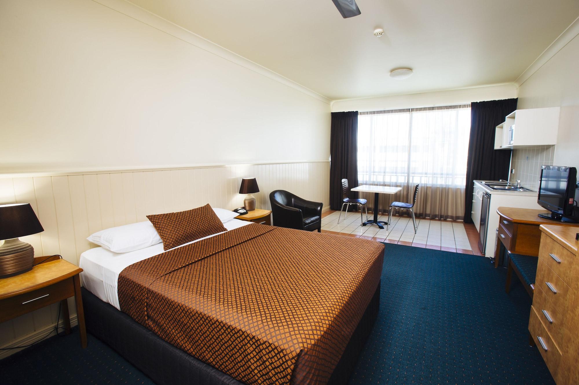 Oasis Townsville, Surestay Collection By Bw