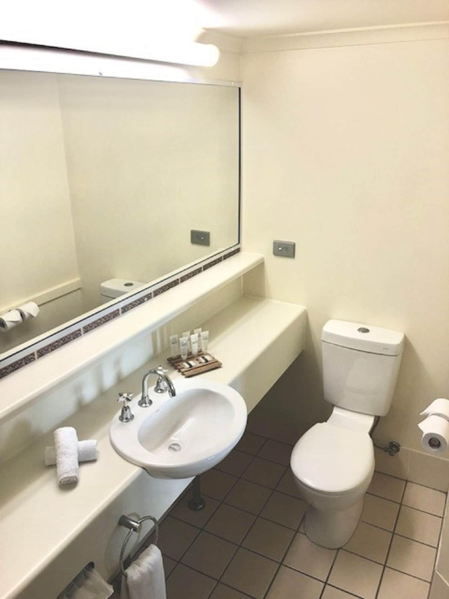 Oasis Townsville, Surestay Collection By Bw 4* Townsville
