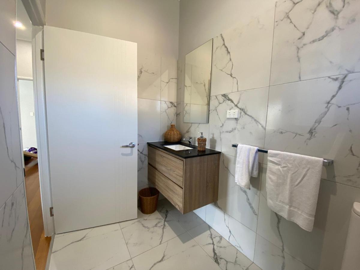 On River Park Drive, Annandale Villa