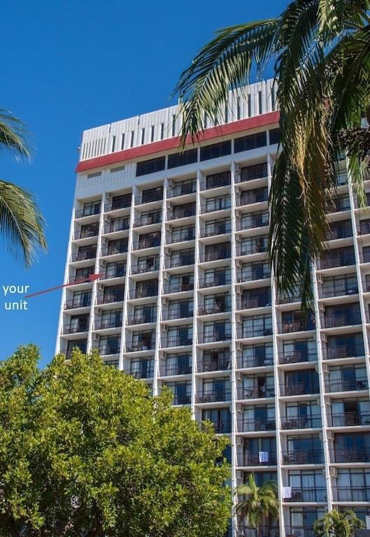 Beachfront Balcony Apartment Townsville