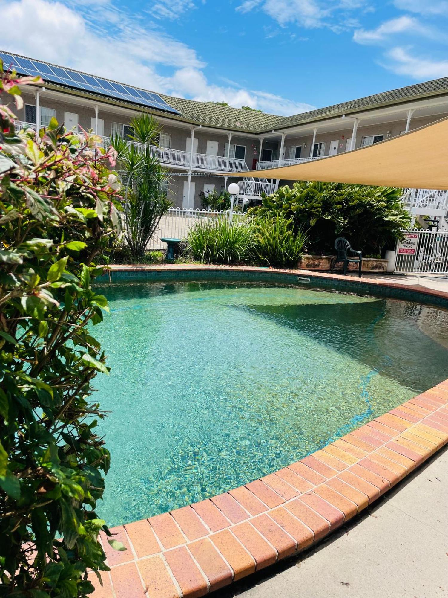Colonial Rose 3* Townsville