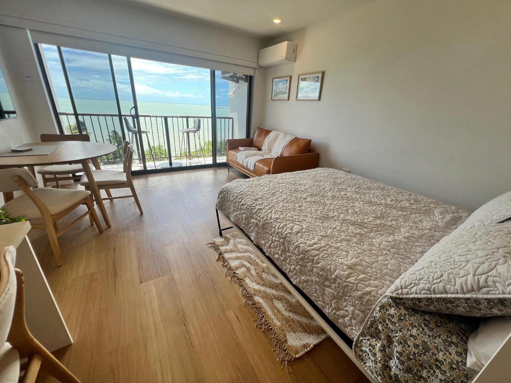 Apartment It's About The Views! *