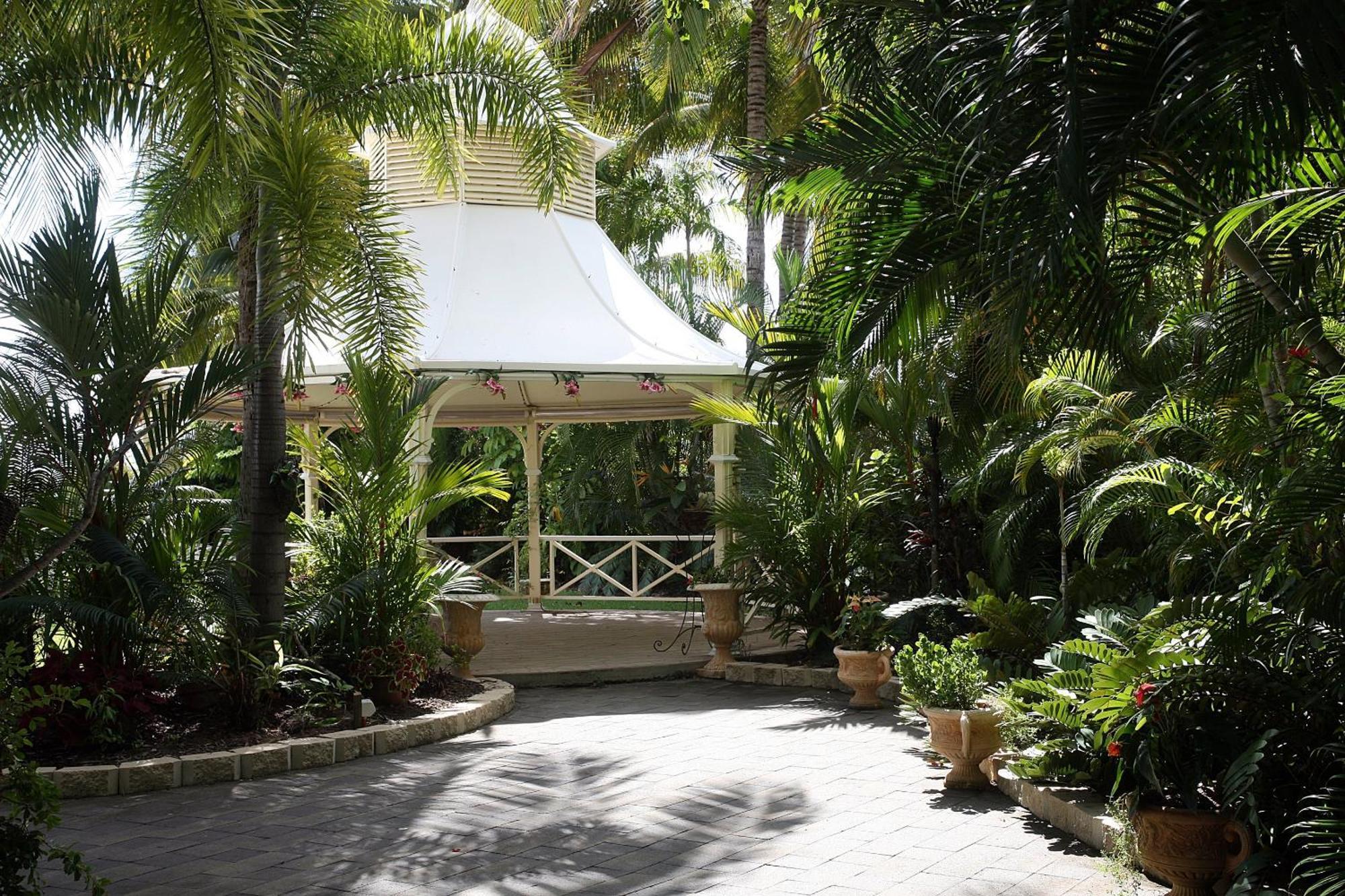 Seahaven Resort 4*