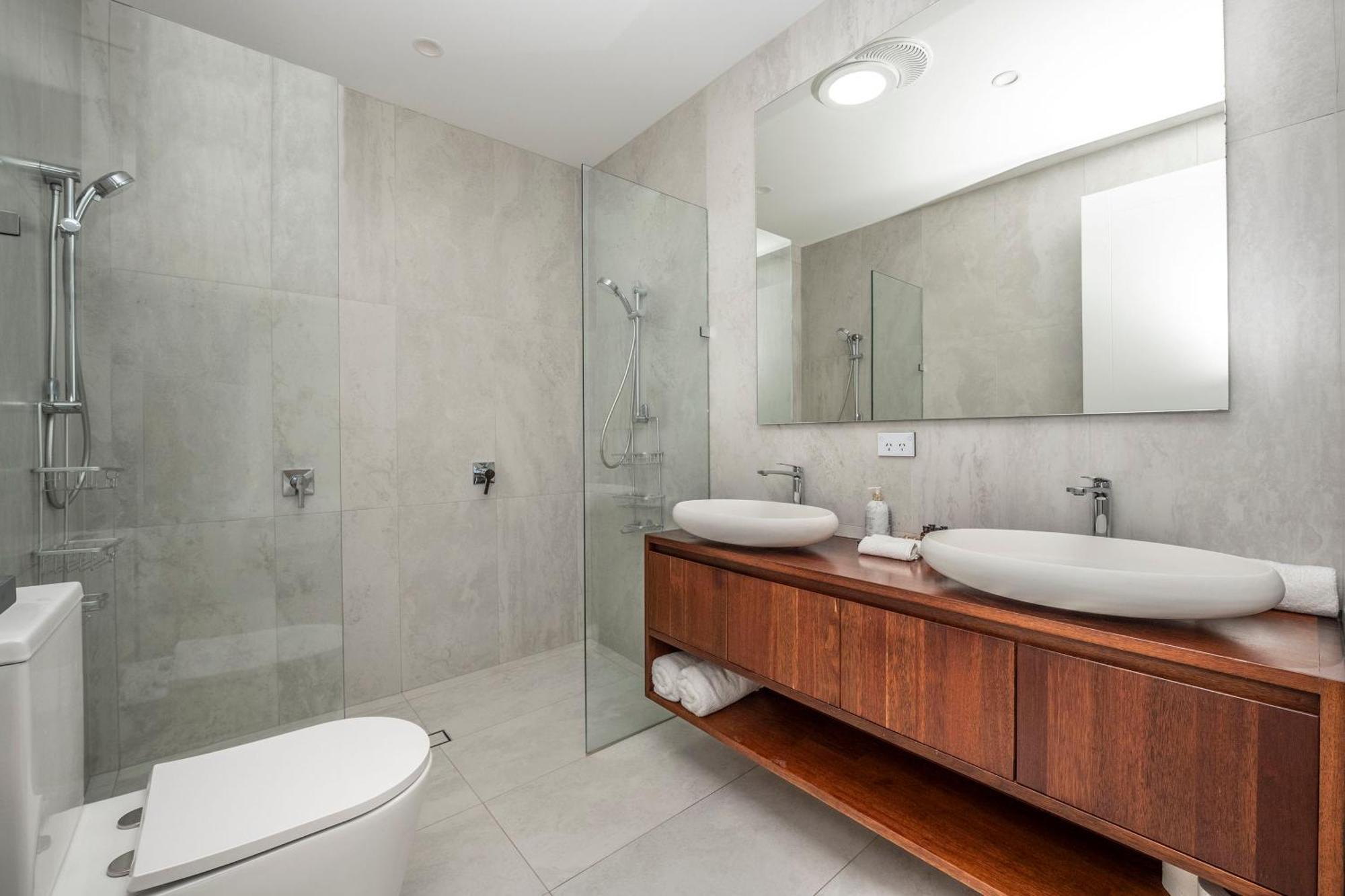 Incredible Views, Open Spaces, * Townsville