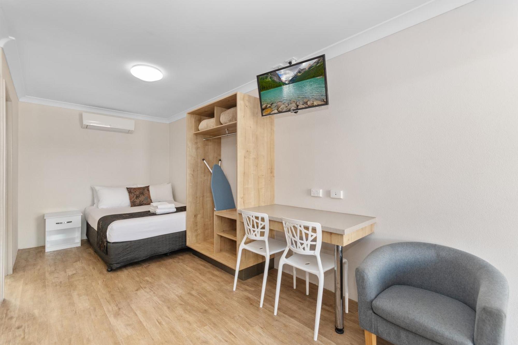 Motel Castle Crest 4*