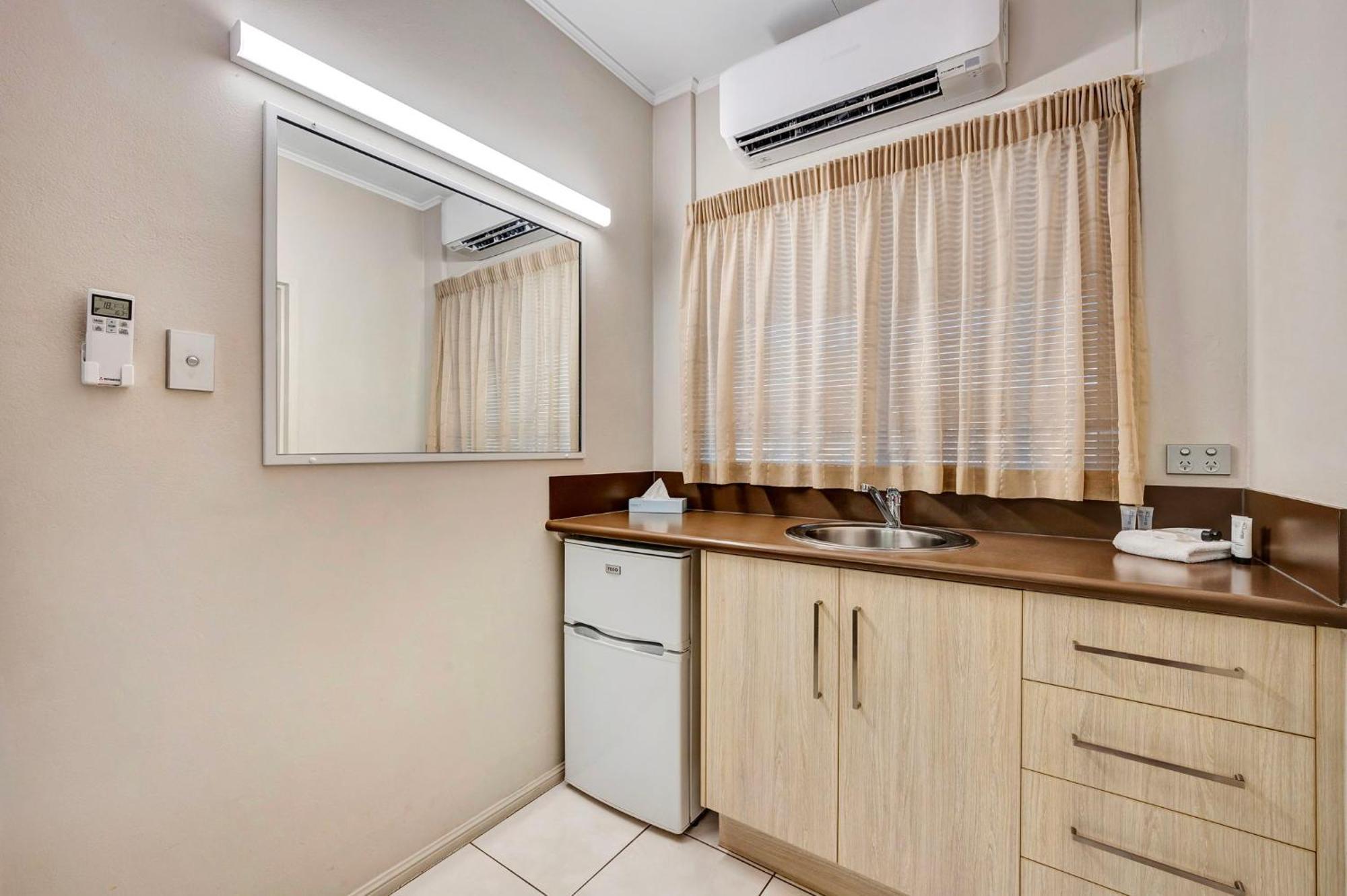 Oasis Townsville, Surestay Collection By Bw Motel Townsville