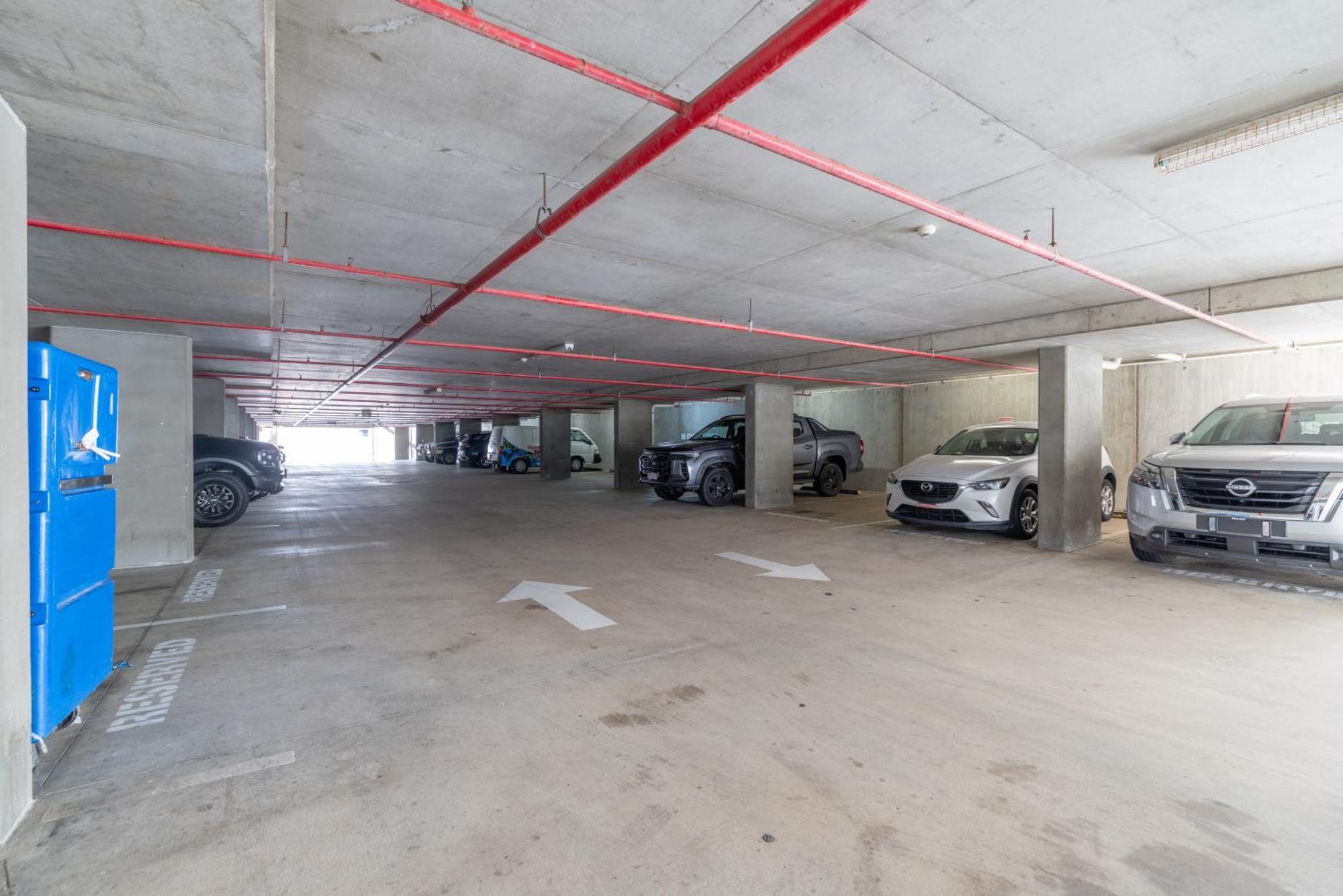 Oaks Metropole Aparthotel 4*