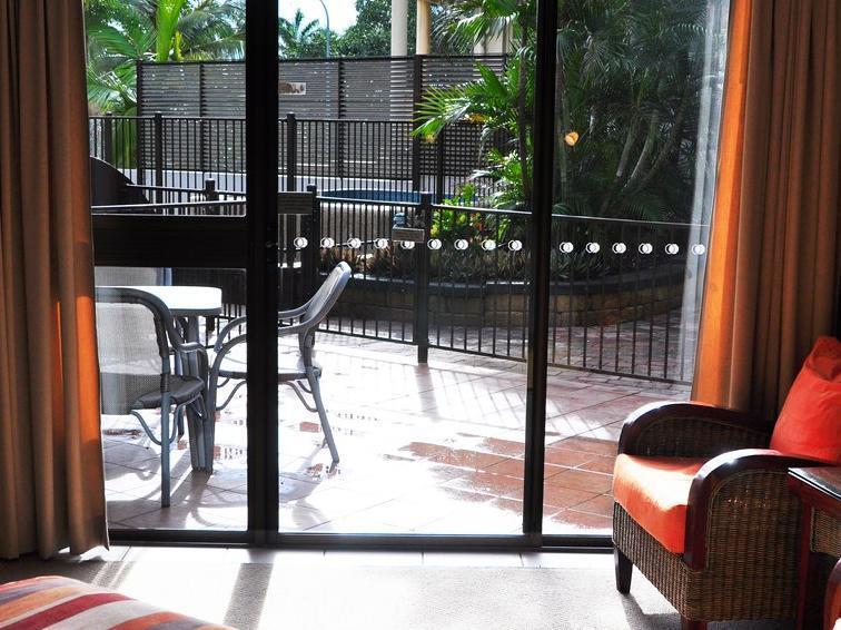 Hotel Waters Edge The Townsville