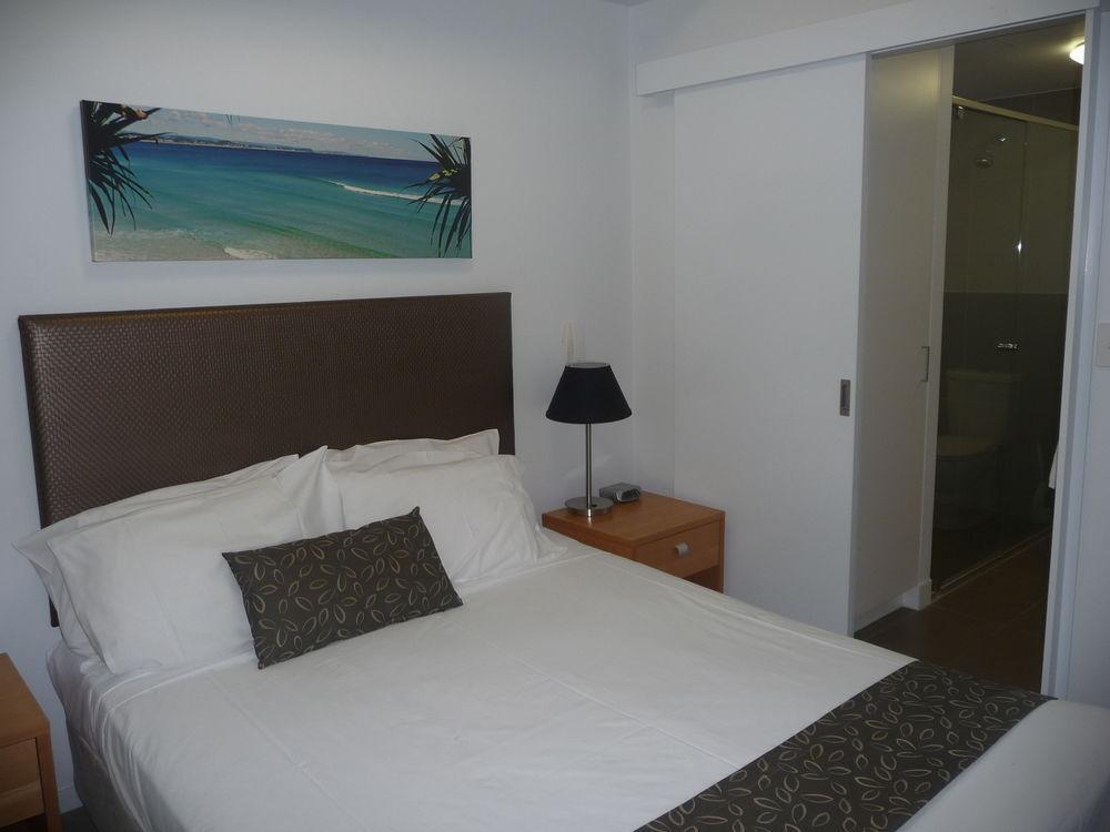 Holborn 4* Townsville