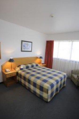 Madison Plaza Hotel 4*