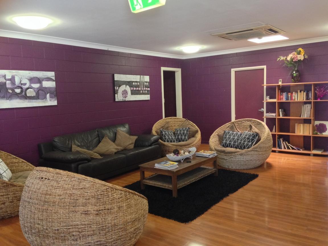 Foreign Exchange Accommodation-beachside Hostel Townsville