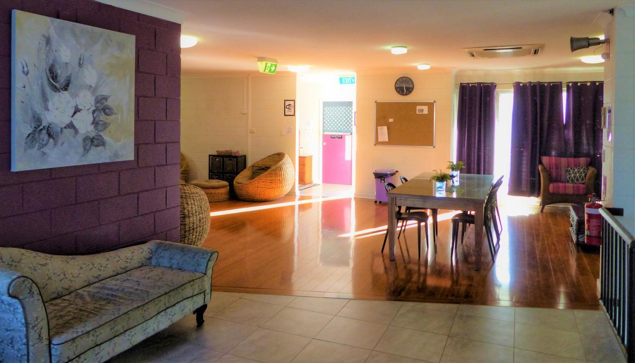 Foreign Exchange Accommodation-beachside Hostel Townsville