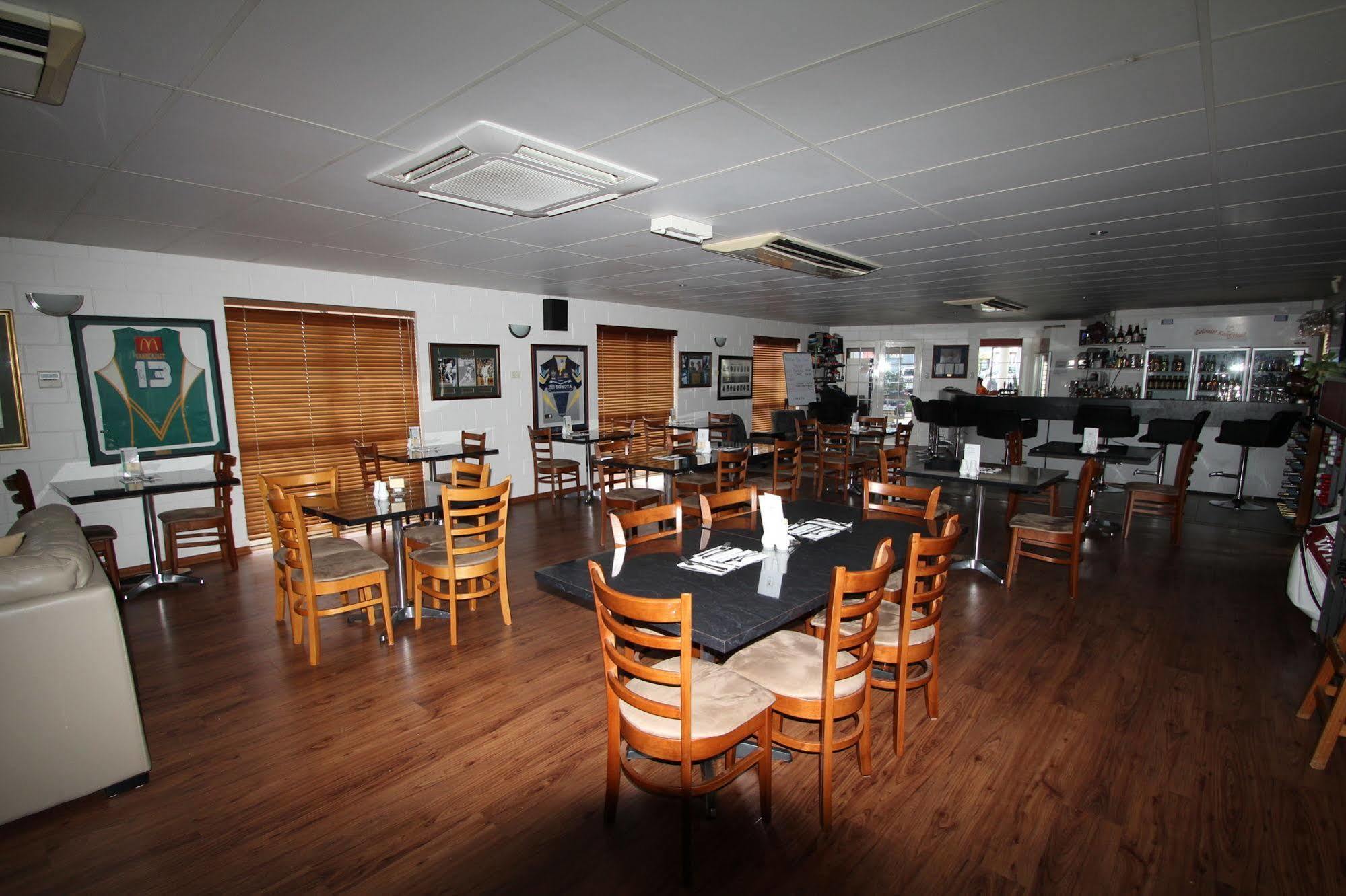 Motel Colonial Rose 3*