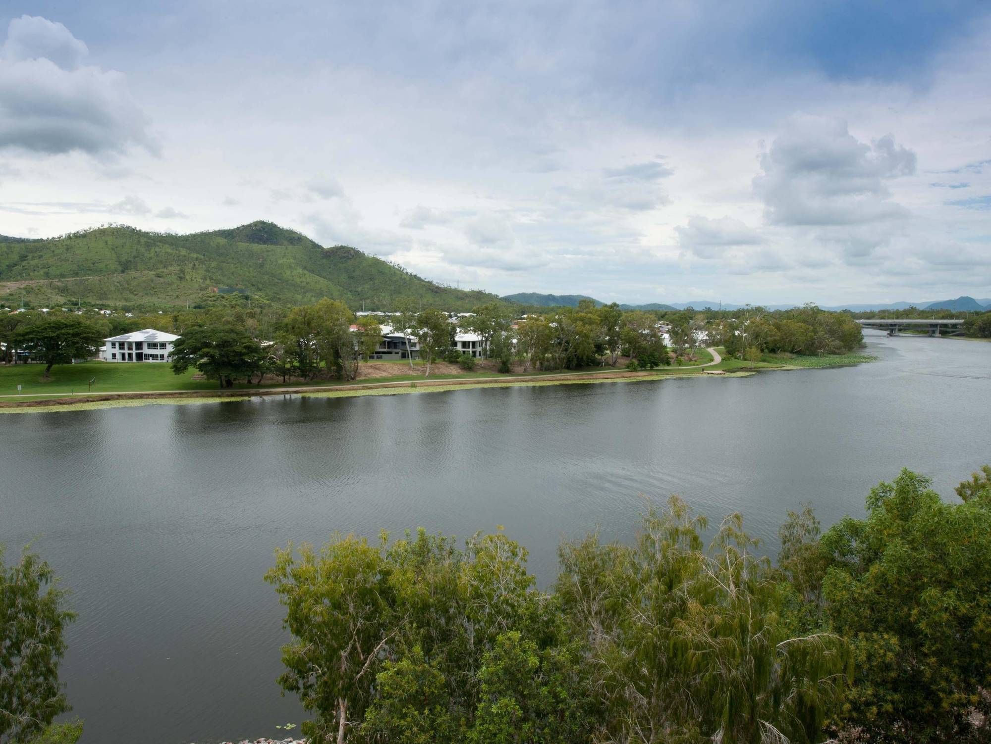 Jacana Aparthotel 4*