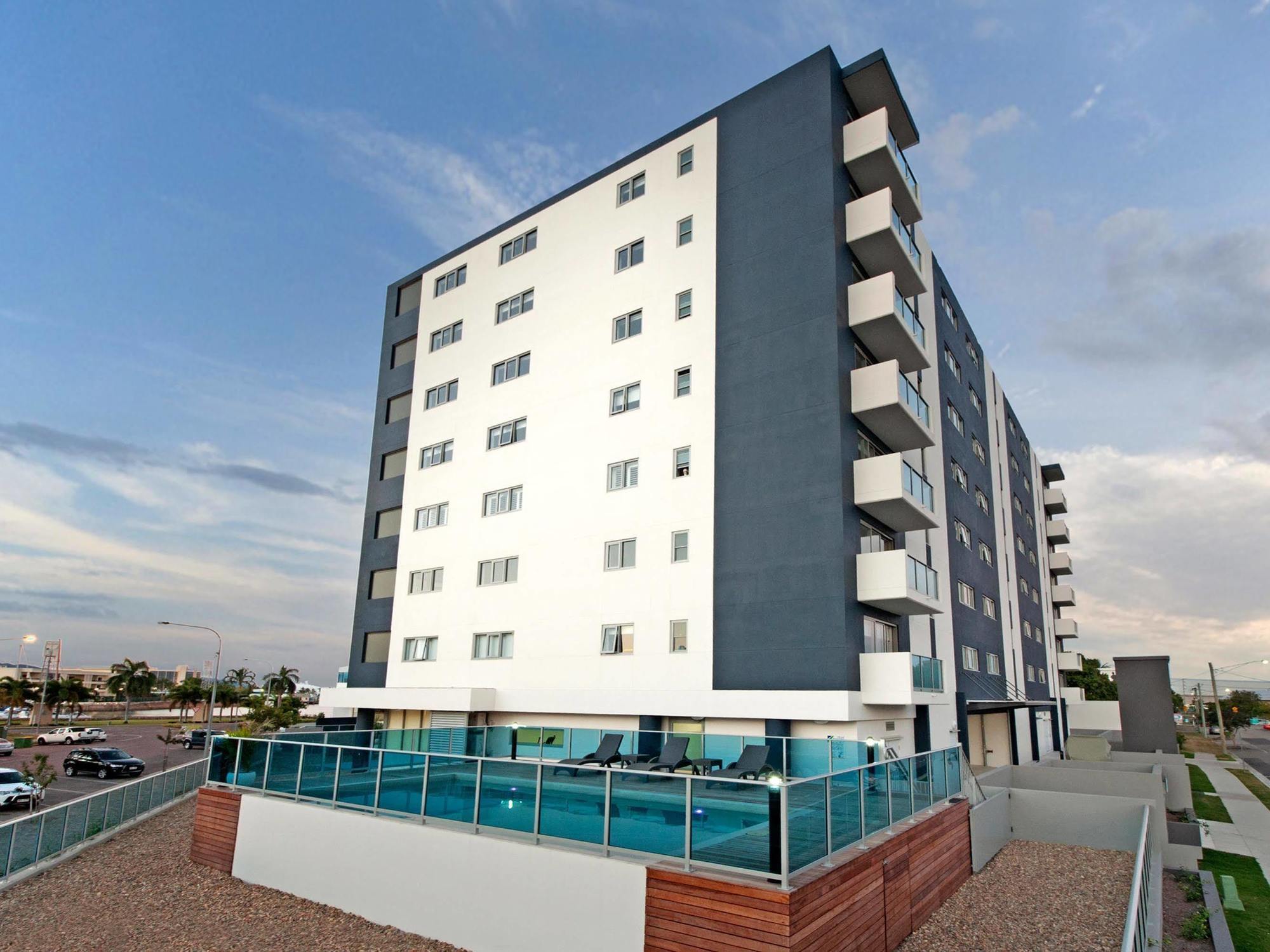 Allure & Aparthotel Townsville