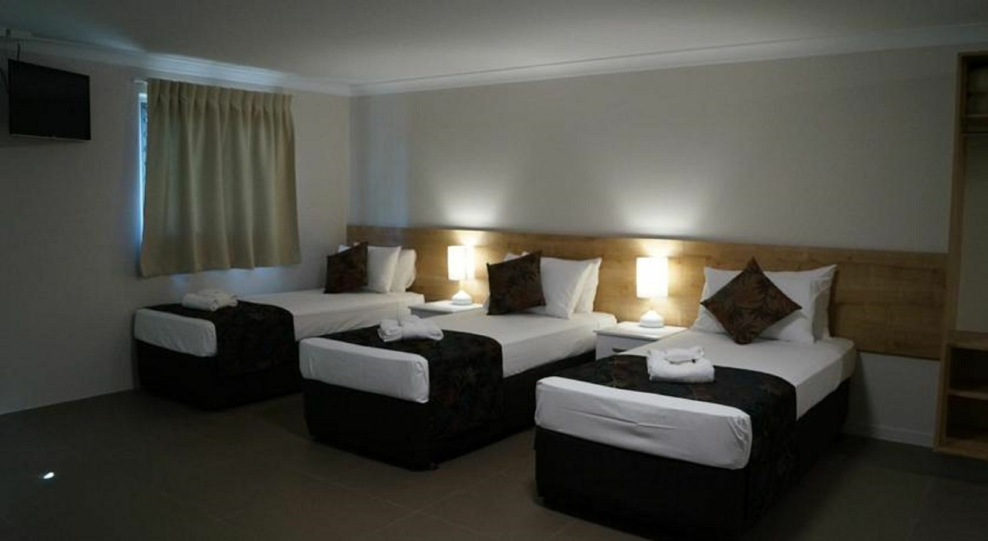 Castle Crest 4*