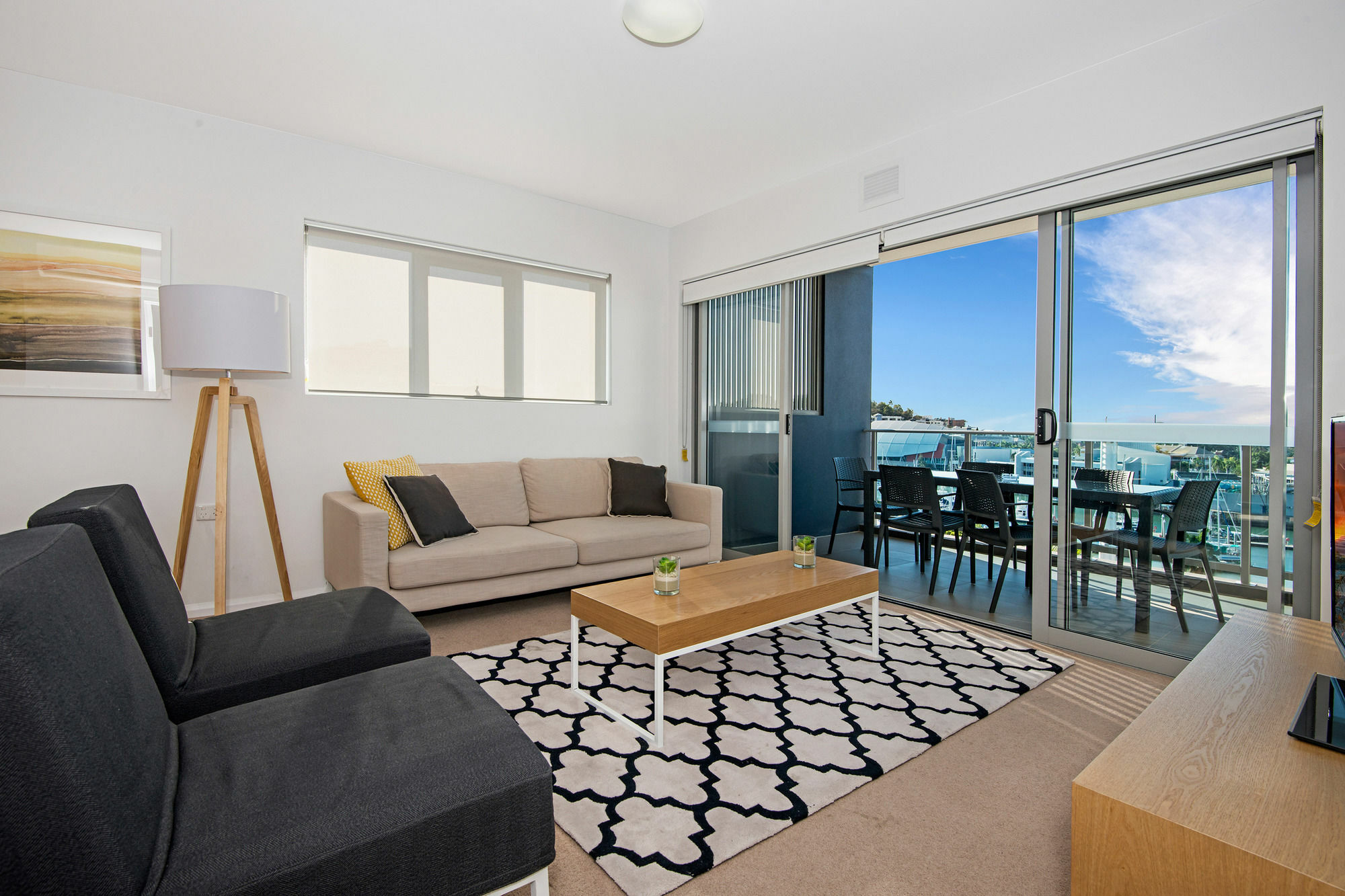 Aparthotel Allure & 4*